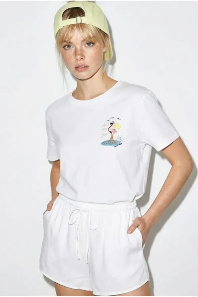 60282049-WHITE_1