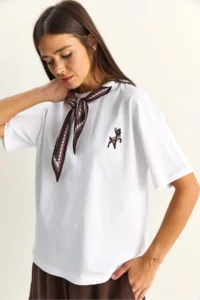 Bianco Lucci Women's Gazelle Embroidered Basic Casual T-Shirt with Scarf 7517 - Image 4