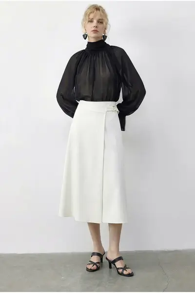 60286017-BLACK_1