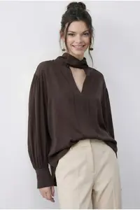 Bianco Lucci Women Yaka Binding Detailed Blouse 8101 - Image 3