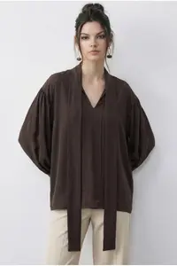 Bianco Lucci Women Yaka Binding Detailed Blouse 8101 - Image 4