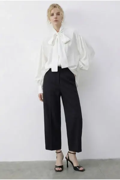 60286018-WHITE_1