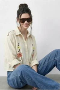 Bianco Lucci Women's Embroidered Relaxed Muslin Shirt 71739 - Image 3