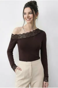 Bianco Lucci Women's Lace Detailed Madonna Collar Blouse 1063