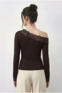 Bianco Lucci Women's Lace Detailed Madonna Collar Blouse 1063 - Image 5