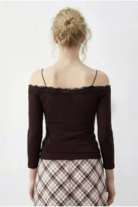 Bianco Lucci Women's Strappy Lace Detailed Madonna Collar Blouse 1064 - Image 5