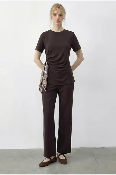 60286041-BROWN_1
