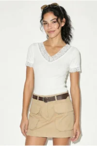 Bianco Lucci Women's V-Neck Lace Detailed Soft Touch Blouse 0991 - Image 4
