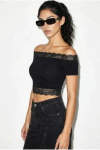 Bianco Lucci Women's Madonna Collar Lace Detailed Soft Touch Crop Blouse 0992 - Image 5