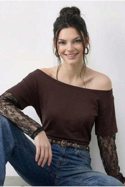60286065-BROWN_1