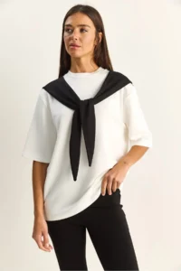 Bianco Lucci Women's Shawl Detailed Oversize Basic T-Shirt 1094 - Image 2