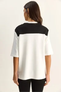 Bianco Lucci Women's Shawl Detailed Oversize Basic T-Shirt 1094 - Image 6