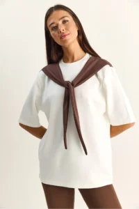 Bianco Lucci Women's Shawl Detailed Oversize Basic T-Shirt 1094 - Image 4