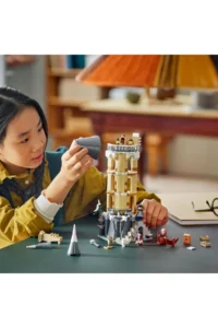 LEGO ® Harry Potter™ Hogwarts™ Castle Owlery  - 8+ Collectible Toy Set (364Pr) - Image 7