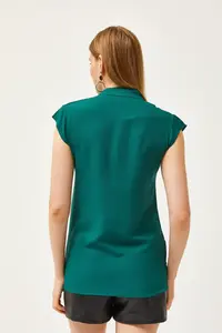 Olalook Women's Emerald Green V-Neck 4 Button Viscose Blouse - Image 2