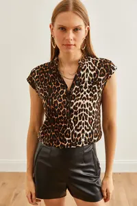 Olalook Women's Stone Leopard V-Neck 4 Button Viscose Blouse - Image 3