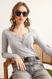 Olalook Women Gray Plaid Camisole Blouse - Image 4
