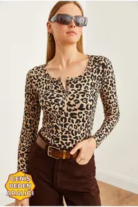 Olalook Women Leopard Beige Plaid Camisole Blouse