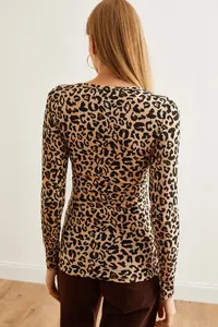 Olalook Women Leopard Beige Plaid Camisole Blouse - Image 2