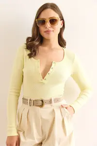 Olalook Women Light Yellow Plaid Camisole Blouse - Image 4