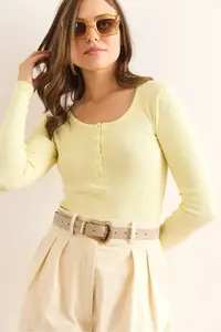 Olalook Women Light Yellow Plaid Camisole Blouse - Image 5