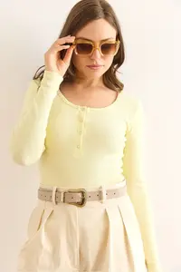 Olalook Women Light Yellow Plaid Camisole Blouse - Image 6