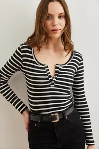 Olalook Women's Long Black and White Plaid Camisole Blouse - Image 3