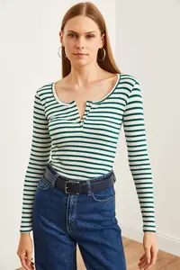 Olalook Women's Thick Ribbed Emerald Green Plaid Camisole Blouse - Image 2