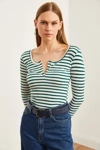 Olalook Women's Thick Ribbed Emerald Green Plaid Camisole Blouse - Image 4