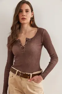 Olalook Women's Washed Bitter Brown Plaid Camisole Blouse - Image 4