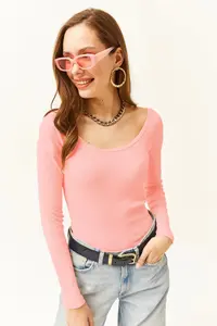 Olalook Women's Salmon Wide Collar Camisole Blouse - Image 2
