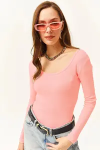 Olalook Women's Salmon Wide Collar Camisole Blouse - Image 4