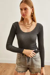 Olalook Women's Washed Anthracite Wide Collar Camisole Blouse - Image 4