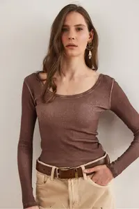 Olalook Women's Washed Bitter Brown Wide Collar Camisole Blouse - Image 4