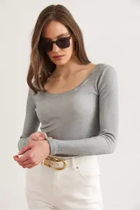 Olalook Women's Washed Gray Wide Collar Camisole Blouse - Image 5