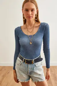 Olalook Women's Washed Indigo Wide Collar Camisole Blouse - Image 2