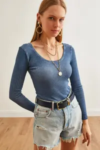Olalook Women's Washed Indigo Wide Collar Camisole Blouse - Image 4