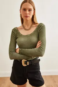 Olalook Women's Washed Khaki Wide Collar Camisole Blouse - Image 3