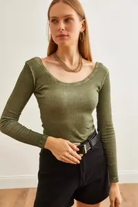 Olalook Women's Washed Khaki Wide Collar Camisole Blouse - Image 4