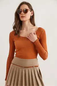 Olalook Women's Washed Tan Wide Collar Camisole Blouse - Image 5