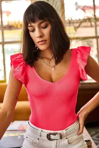 Olalook Women's Neon Fuchsia Front Back V Shoulder Ruffle Knitwear Blouse - Image 7