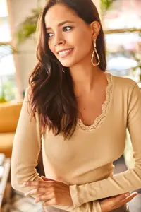 Olalook Women's Beige Collar Lace V-Neck Camisole Knitted Blouse