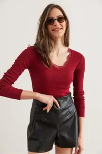 Olalook Women's Burgundy Collar Lace V-Neck Camisole Knitted Blouse - Image 6