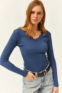 Olalook Women's Indigo Collar Lace V-Neck Camisole Knitted Blouse - Image 6