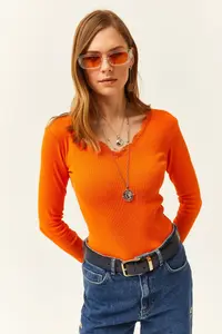 Olalook Women's Orange Collar Lace V-Neck Camisole Knitted Blouse - Image 4