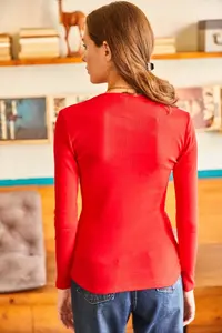 Olalook Women's Red Collar Lace V-Neck Camisole Knitted Blouse - Image 5