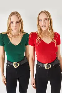 Olalook Women's Emerald Green-Red V-Neck Short Sleeve 2-Piece Set Blouse