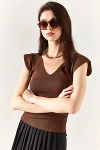 Olalook Women's Bitter Brown Shoulder and Skirt Detailed Front Back V Knitwear Blouse - Image 5