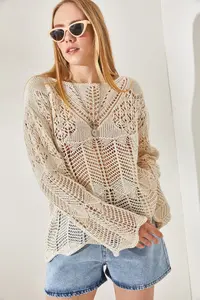 Olalook Women's Ecru V Detailed Spanish Sleeve Openwork Blouse - Image 2