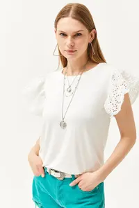 Olalook Women's Ecru Scalloped Knitted Viscose Blouse - Image 4